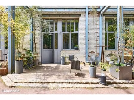 appartement 5 pièces 212 m²