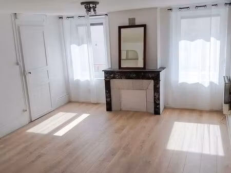 appartement 84 m2 à 200 m du centre ville gare proche facultés