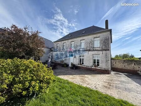 maison 8 pièces 258 m²