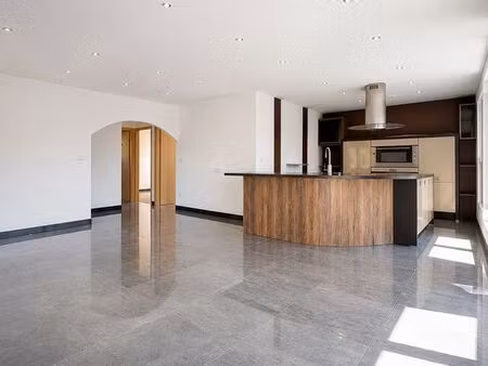 maison 7 pièces 165 m²