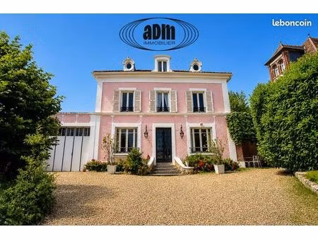 maison 5 pièces 215 m²