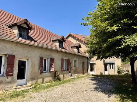 maison 13 pièces 220 m²
