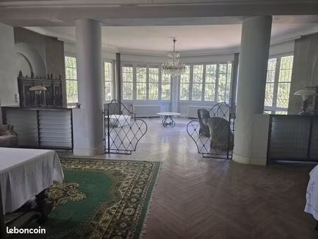 propriété 10 pièces 225 m²