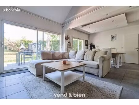 maison 6 pièces 108 m²