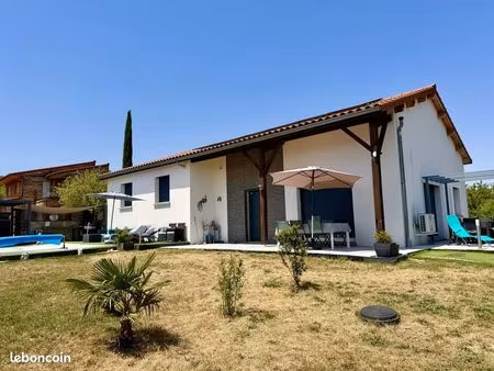 villa 6 pièces 174 m²