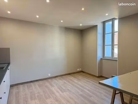 location appartement centre-ville le bugue