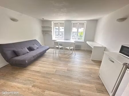 studio 1 pièce 25 m²