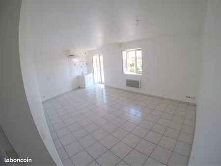 t2 - 500 euros - 49m²