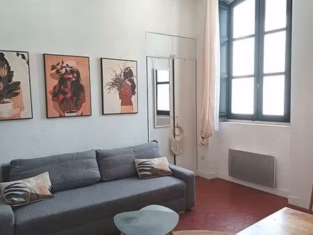 location t2 meublée ecusson centre proche coupole