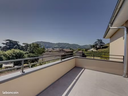 appartement 3 pièces 67 m²