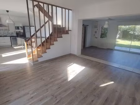 maison 3 pièces 112 m²