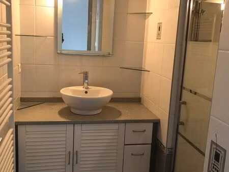 appartement 4 pieces - 78 m² - rdc d'une petite copropriété calme