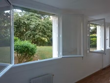 chambre 1 pièce 31 m²