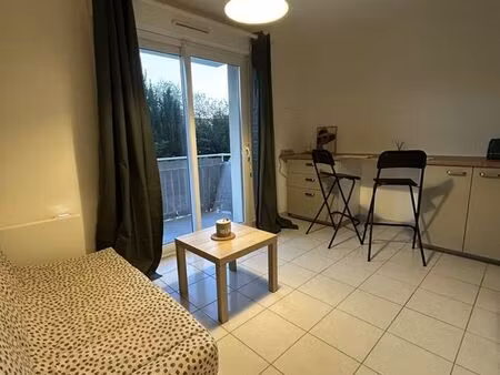 studio 1 pièce 19 m²