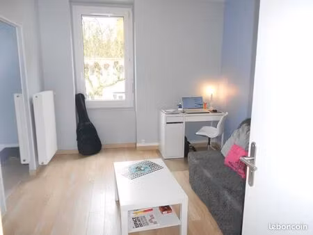 appartement studio/t1 meublé en très bon état  plein centre  proximité : parc de la verrer