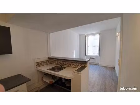 t2 - rue pierre julien - 30 m2