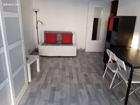 studio très lumineux  centre ville  pour étudiant
