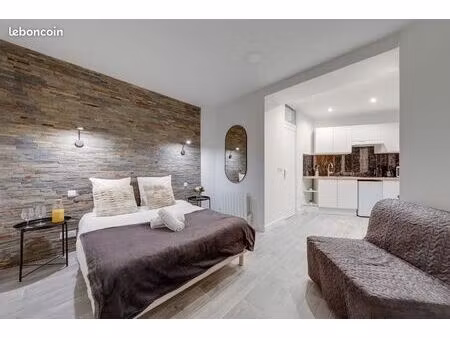paris 19e – grand studio meublé de 26 m² entièrement rénové – métro télégraphe
