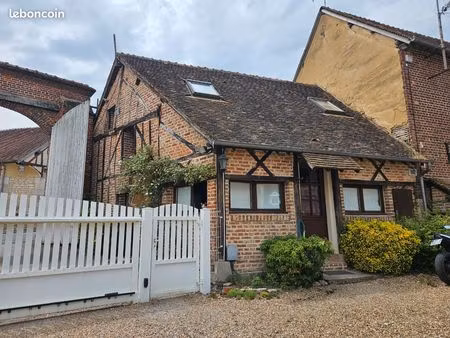 studio 70m2 fouquenies à louer