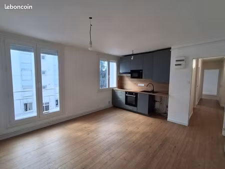 appartement t3 + parking-nantes centre- idéal étudiants en colocation