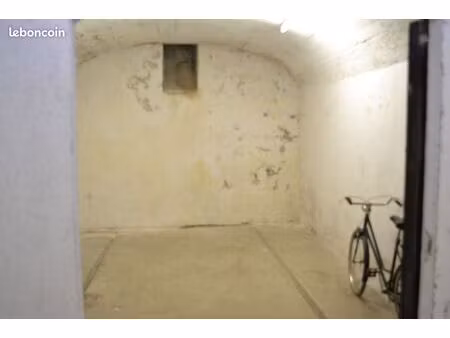 box de stockage  cave  rangement  archivage