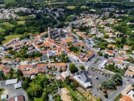 vente maison à la garnache (85710) : à vendre / la garnache