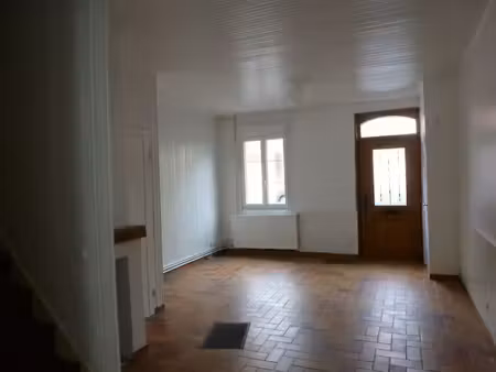 location maison 5 pièces 79 m² à amiens (80000)  960 €