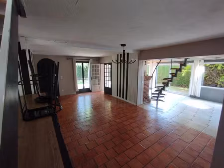 location maison 6 pièces 170 m² à cairon (14610)  1 605 €