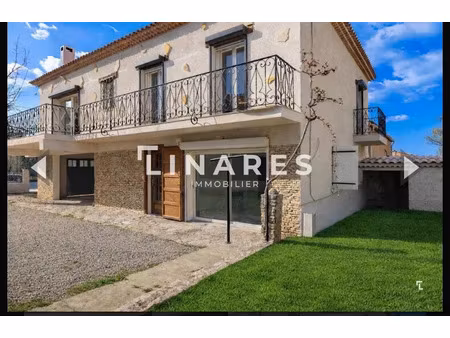 location meublée maison 6 pièces 145 m² à saint-maximin-la-sainte-baume (83470)  1 740 €