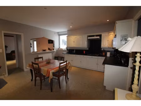 location meublée maison 6 pièces 160 m² à concarneau (29900)  850 €