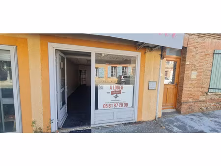 location locaux professionnels 2 pièces 38 m² à saint-sulpice-sur-lèze (31410)  540 €