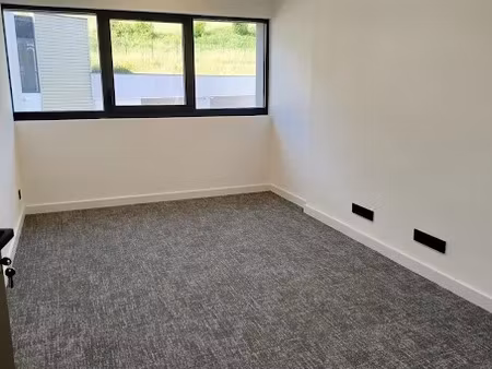 location locaux professionnels 0 pièces 97 m² à poisy (74330)  1 600 €