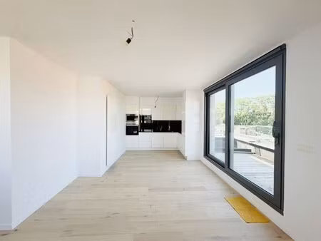 penthouse à louer avec terrasse et 2 chambres   auderghem (vbe38998)