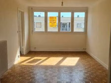 location appartement 2 pièces à caen st-jean (14000) : à louer 2 pièces / 47m² caen st-jea