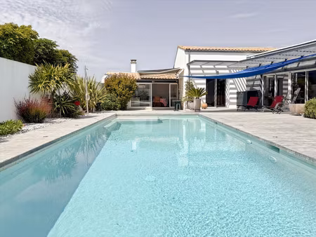 maison à vendre bourgneuf 8 pièce(s) 210m2 693 000€