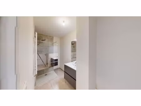 t2 / 46m² / drancy (rer b)