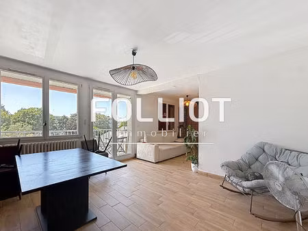 appartement 4 pièces à vendre à granville - quartier saint-nicolas