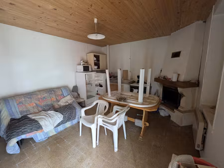 appartement de type t2 avec jardin privatif et garage au coe