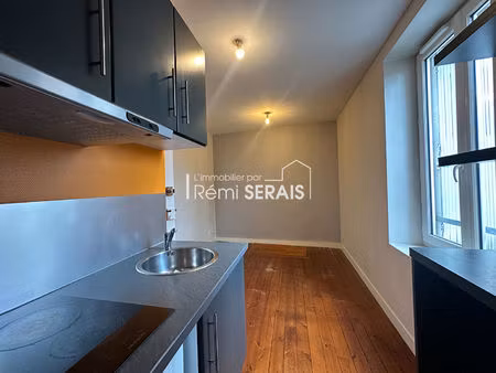 alencon - studio meublé en centre ville 1 pièce de 15 m2