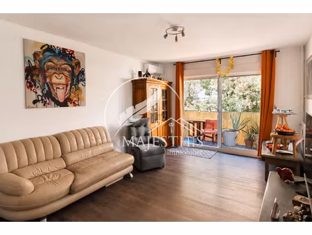 toulon quartier valbertrand / les arènes appartement t3  a
