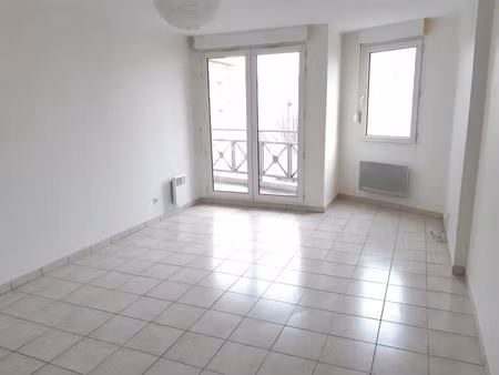 t2 - villeurbanne