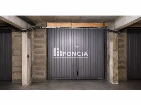 aiguelongue garage de 17m2 en sous-sol