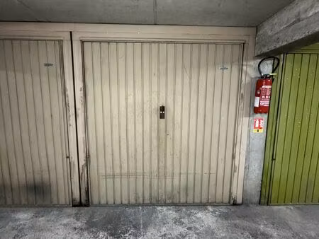 garage à paris (75018)