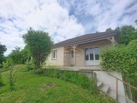 charmant pavillon indépendant avec garage et jardin