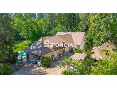 propriété d'exception en sologne  260 m2 habitables sur 4 18 hectares boisés  piscine