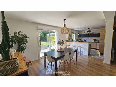 vente maison 6 pièces 131 m² milly-la-forêt (91490)