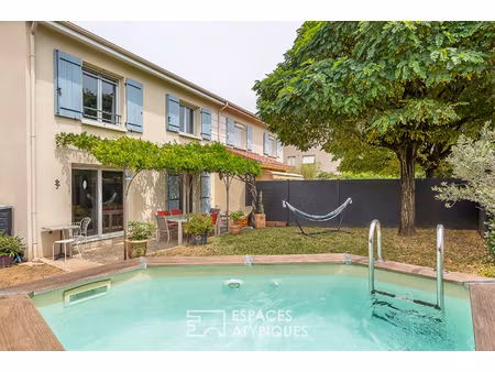 maison avec jardin et piscine