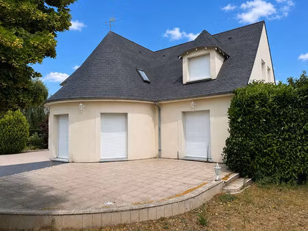 olivet maison familiale de caractère   200 m² habitables  terrain 1 184 m²