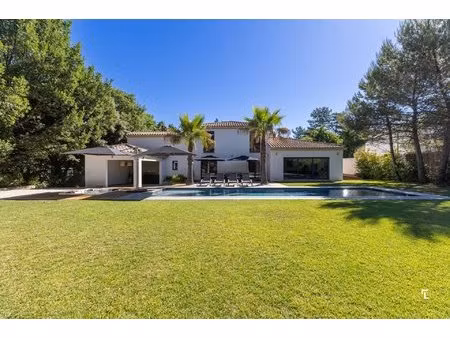 l'aixcellence- villa t5 de 271m2- terrain 2500m2 - 13090 - aix en provence