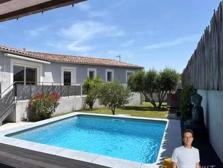 un air de vacances toute l'année… découvrez cette superbe villa avec piscine !